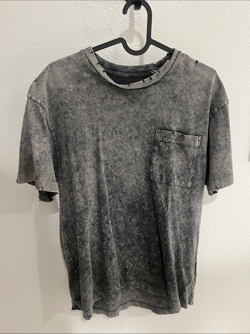 Urban Outfitters Vintage Wash Black Short-Sleeve Pocket T-Shirt SM